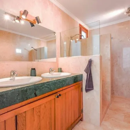 Vila Private In *